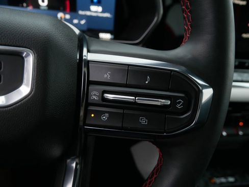 Used 2024 GMC Canyon AT4X image 22