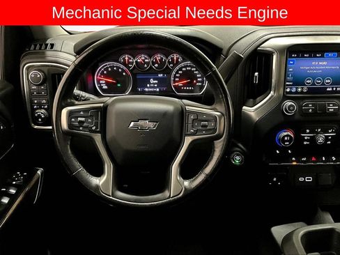 Used 2019 Chevrolet Silverado 1500 LT Trail Boss w/ Convenience Package AWD/4WD image 9
