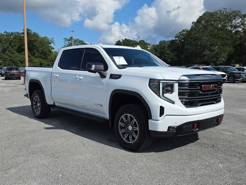 Used 2024 GMC Sierra 1500 AT4 w/ Technology Package image 3