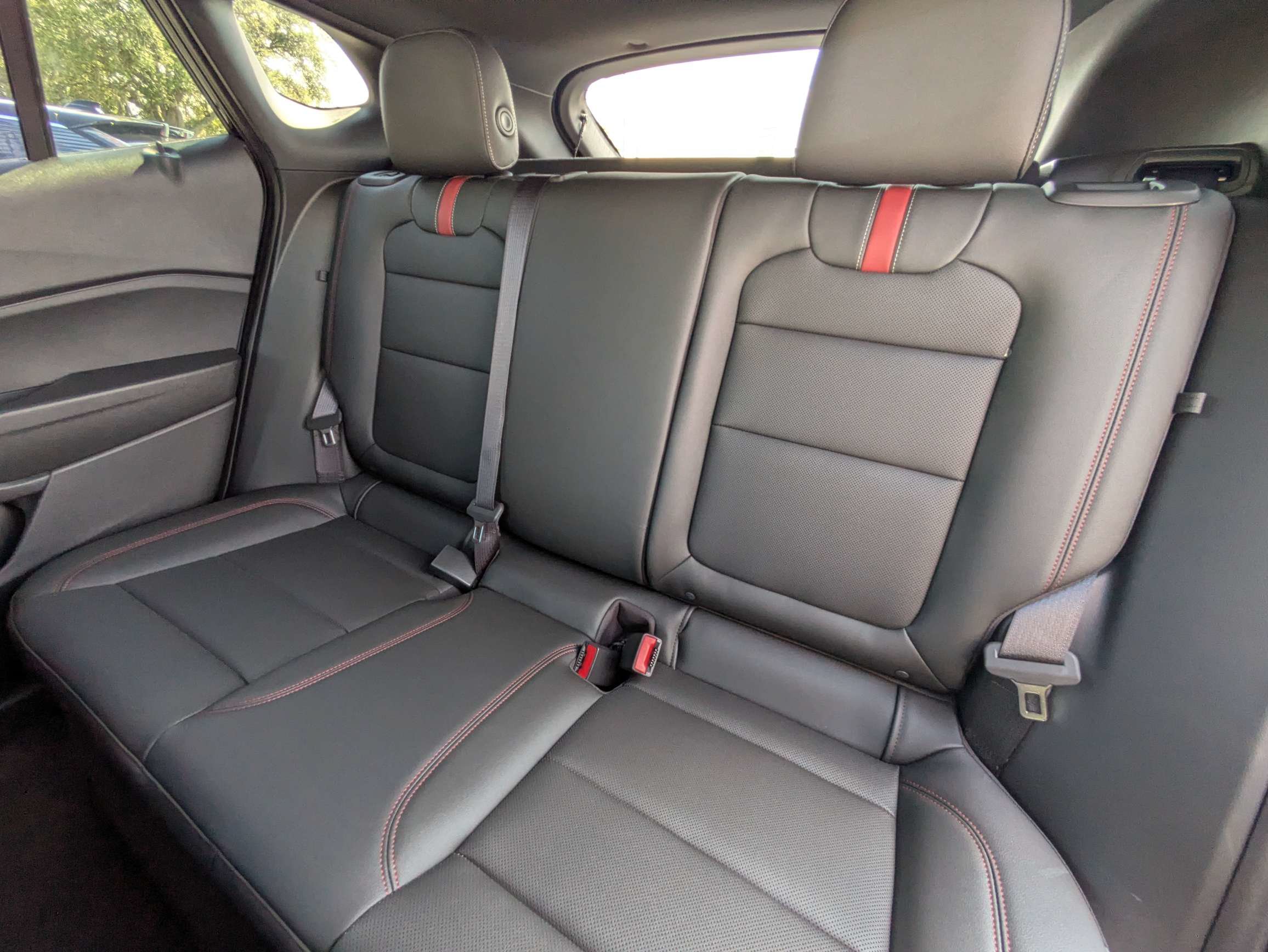 New 2026 Chevrolet Trax RS w/ Sunroof Package FWD image 7