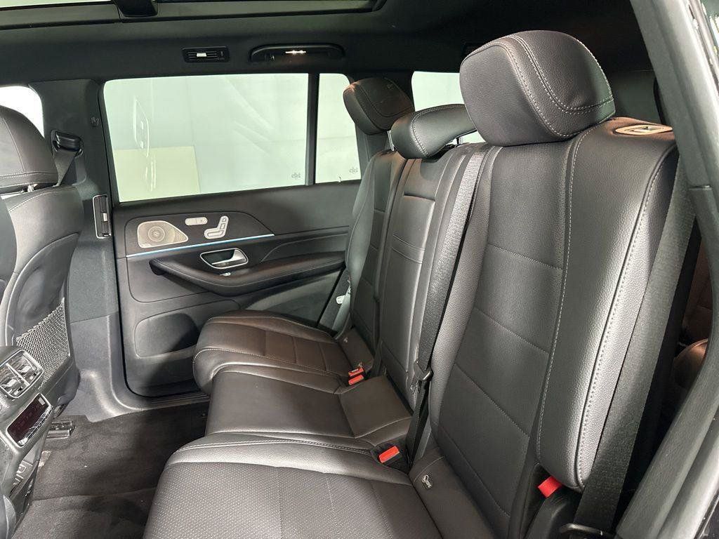 Used 2023 Mercedes-Benz GLS 450 4MATIC image 18