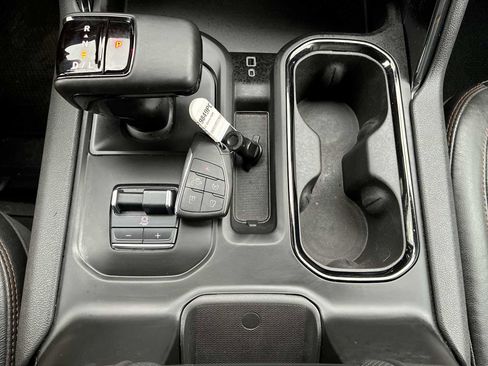 Certified 2023 GMC Sierra 1500 AT4 w/ Technology Package image 14