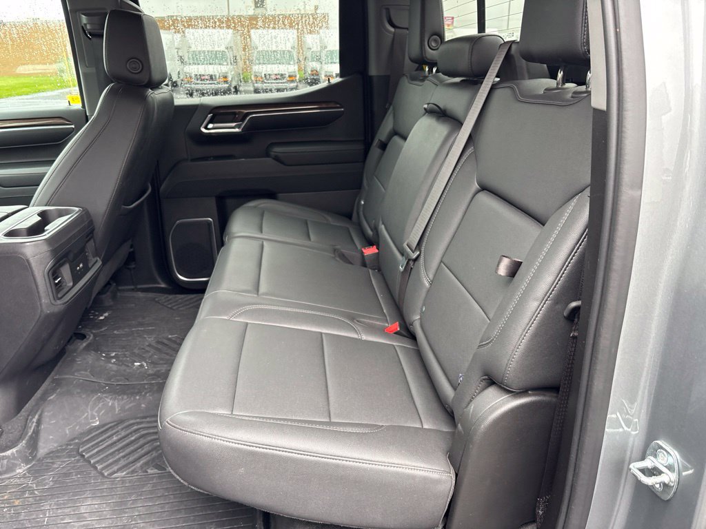 Used 2023 Chevrolet Silverado 1500 LT Trail Boss w/ Convenience Package II AWD/4WD image 25