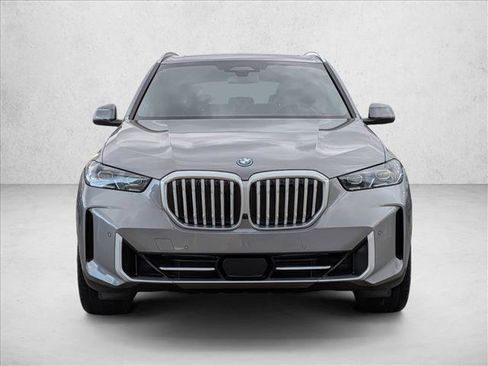 Used 2026 BMW X5 xDrive50e AWD/4WD image 6
