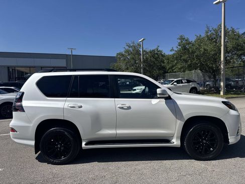 Certified 2023 Lexus GX 460 w/ Black Line Special Edition AWD/4WD image 4