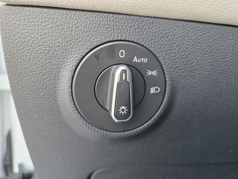 New 2026 Volkswagen Taos S image 15