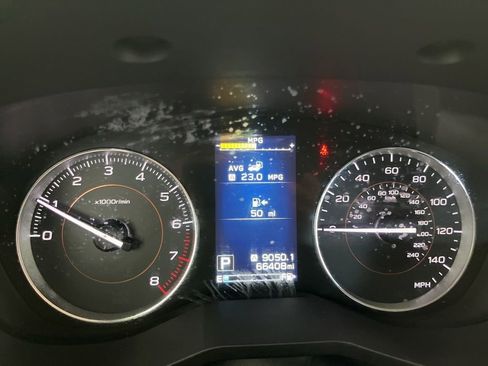 Used 2019 Subaru Crosstrek 2.0i Limited w/ Moonroof Package w/Navigation AWD/4WD image 9