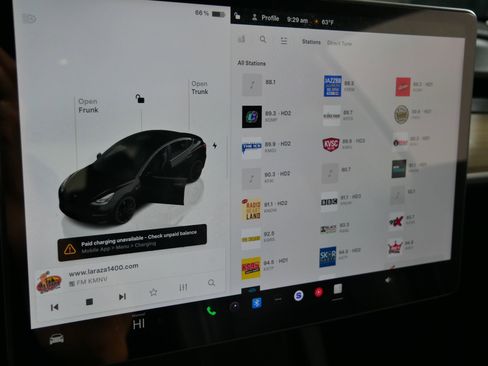 Used 2023 Tesla Model 3 Performance image 22