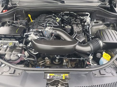 Used 2025 Dodge Durango GT image 41