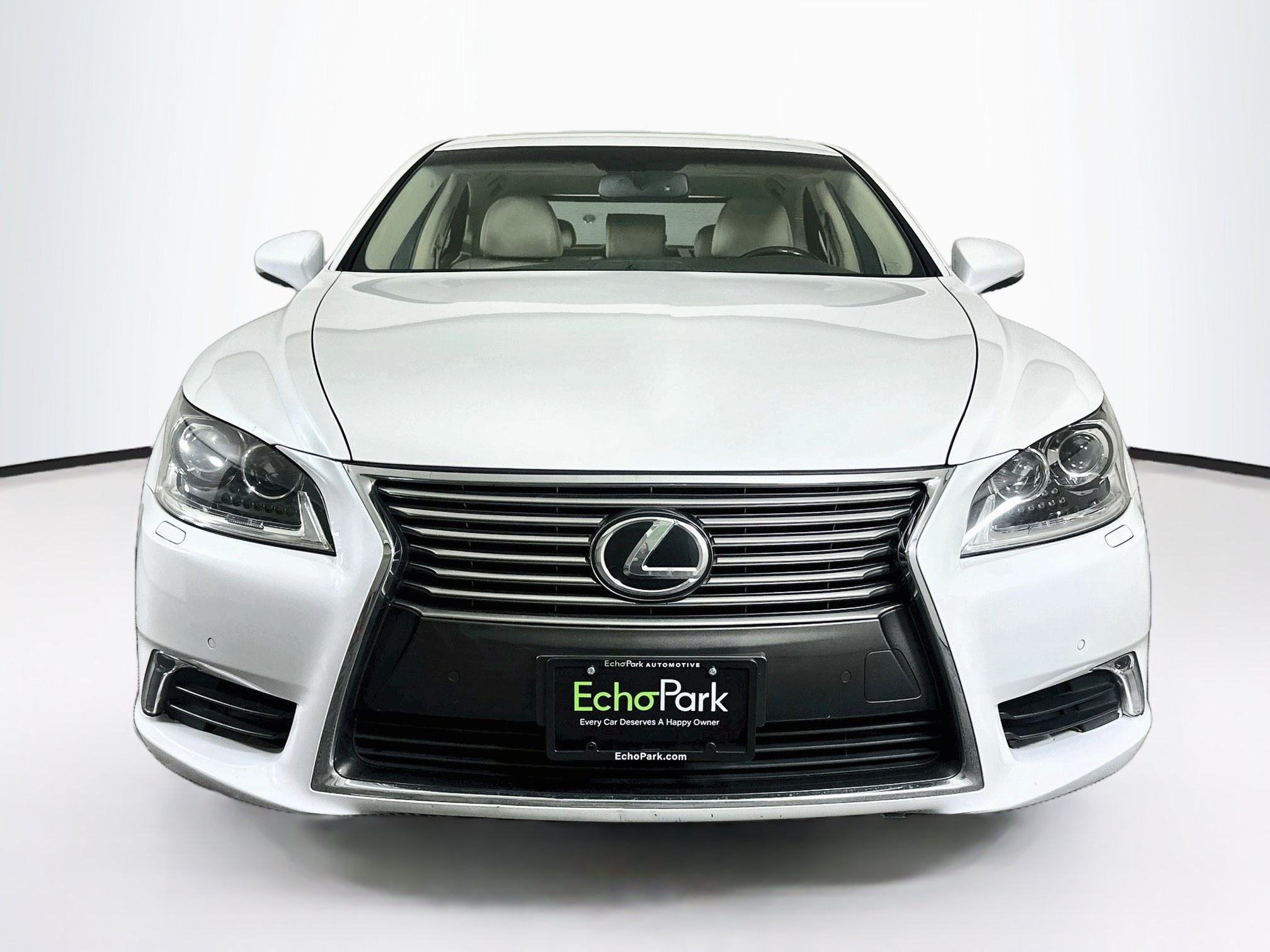 Used 2015 Lexus LS 460 w/ Comfort Package RWD image 2