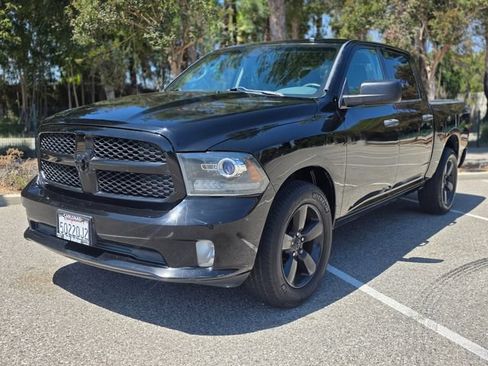 Used 2014 RAM 1500 Express w/ Black Ram 1500 Express Group RWD image 11