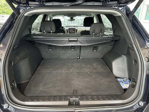 Used 2020 Chevrolet Equinox LT AWD/4WD image 16