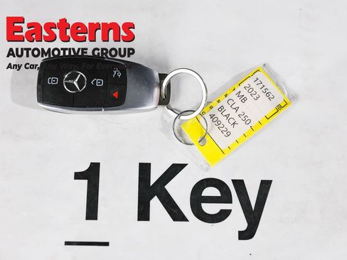 Used 2023 Mercedes-Benz CLA 250 4MATIC image 26