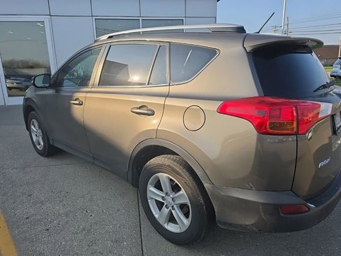 Used 2013 Toyota RAV4 XLE image 8