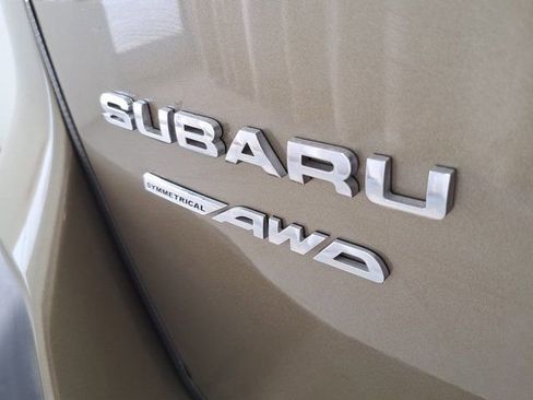 Used 2023 Subaru Outback Premium AWD/4WD image 31