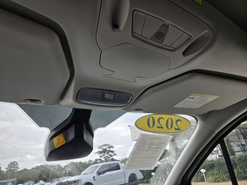 Used 2020 Ford Transit Connect XL image 17