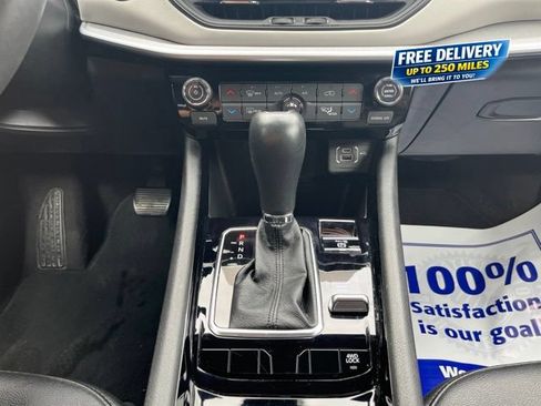 Used 2025 Jeep Compass Limited AWD/4WD image 34