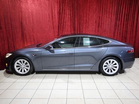 Used 2017 Tesla Model S 75 image 4
