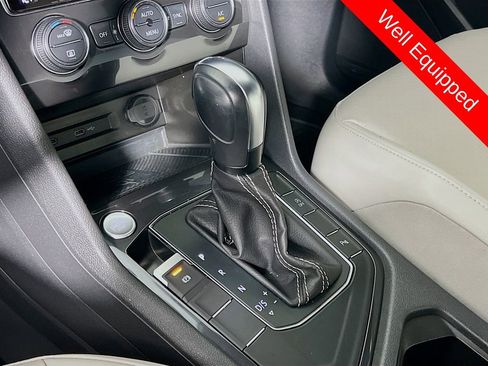 Used 2021 Volkswagen Tiguan SE R-Line FWD image 16