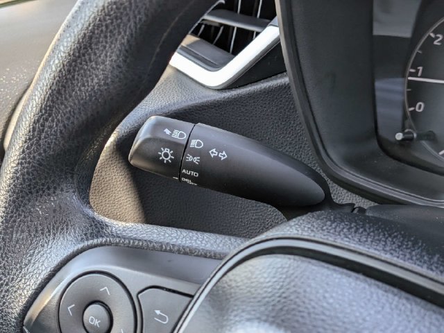 Used 2025 Toyota Corolla LE FWD image 24