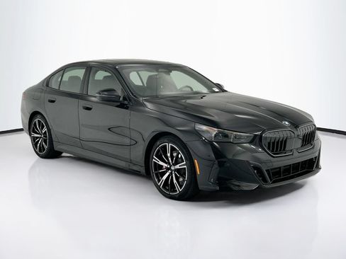 New 2027 BMW 530i RWD image 3