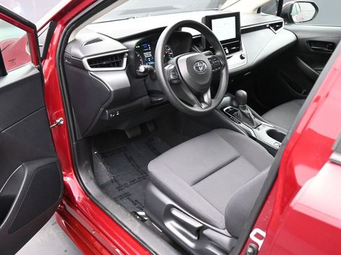 Used 2023 Toyota Corolla LE w/ LE Convenience Package FWD image 2