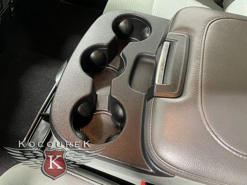 Used 2019 RAM 1500 Tradesman w/ Tradesman SXT Package image 17