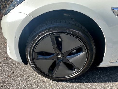 Used 2018 Tesla Model 3 Long Range image 12