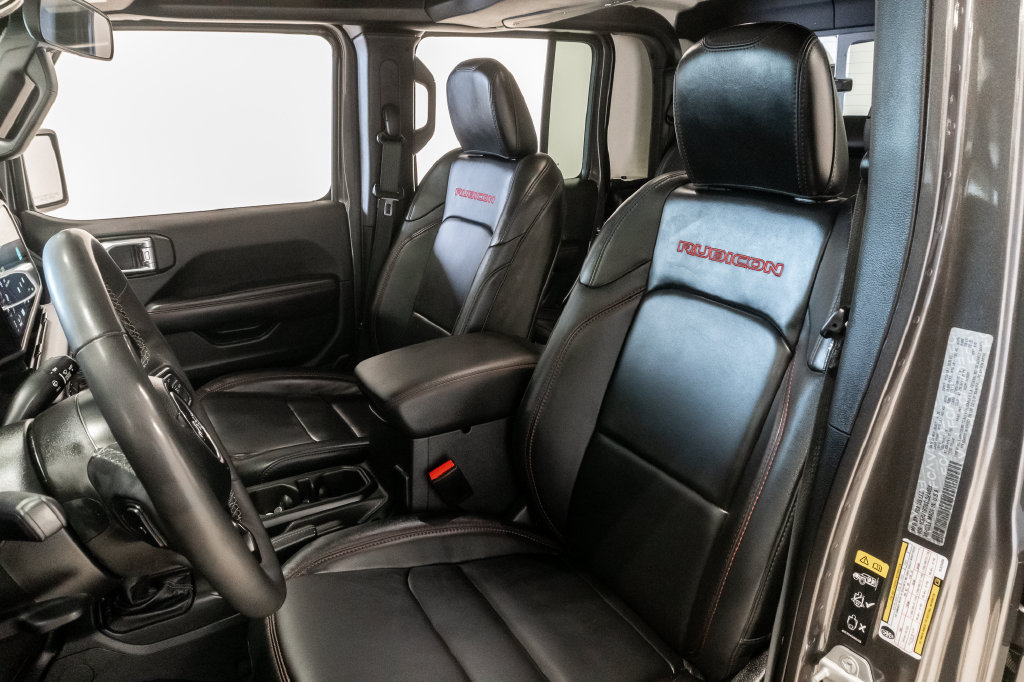 Used 2025 Jeep Gladiator Rubicon w/ Convenience Group AWD/4WD image 9