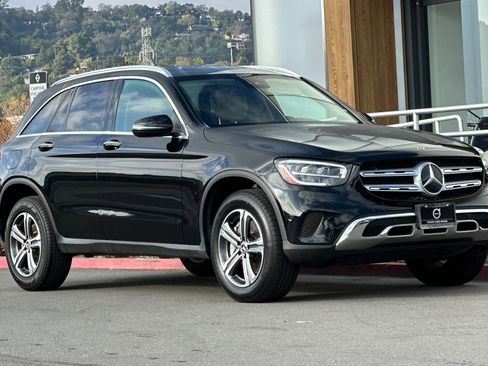 Used 2022 Mercedes-Benz GLC 300 GLC 300 image 9