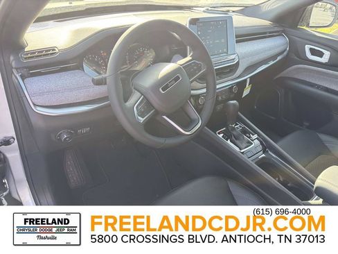 New 2026 Jeep Compass Latitude image 24