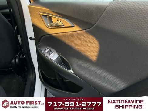 Used 2018 Chevrolet Malibu LT FWD image 9