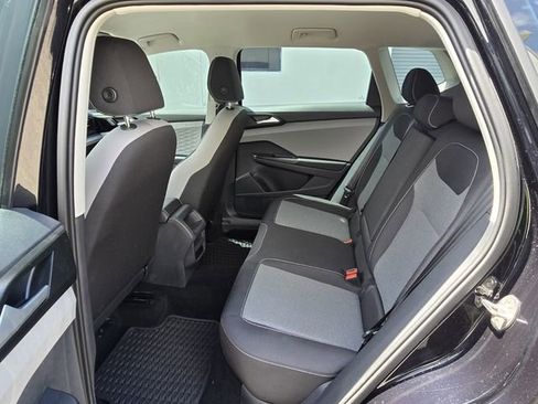 Certified 2023 Volkswagen Taos S FWD image 13