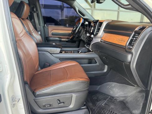 Used 2022 RAM 3500 Limited AWD/4WD image 15