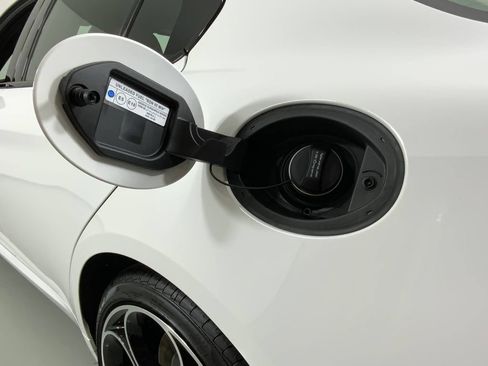 New 2026 Alfa Romeo Giulia AWD image 11