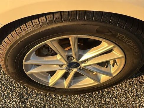Used 2018 Ford Focus SE FWD image 31