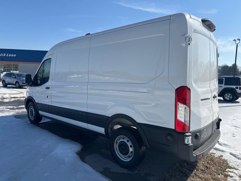 New 2026 Ford Transit 250 148 Medium Roof w/ Load Area Protection Package image 11