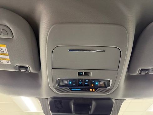 New 2026 Ford F250 Lariat w/ Black Appearance Package image 21