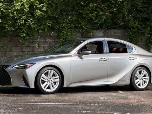 Certified 2021 Lexus IS 300 w/ Comfort Package RWD image 9