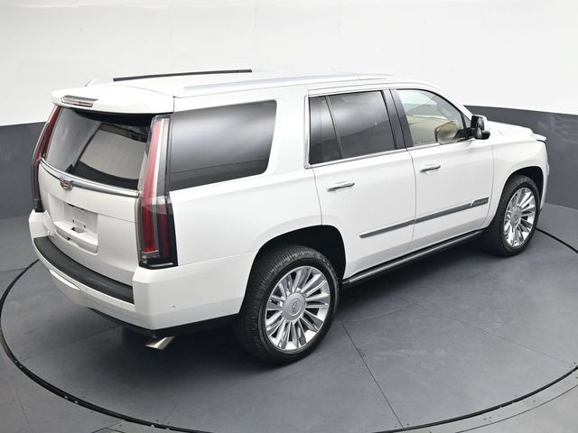Used 2017 Cadillac Escalade Platinum AWD/4WD image 24