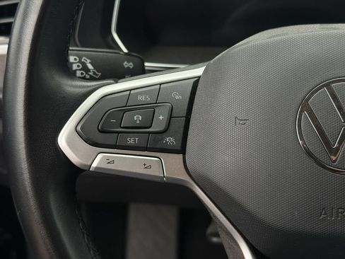 Used 2024 Volkswagen Jetta SE FWD image 28