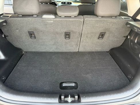 Used 2016 Kia Soul + image 22