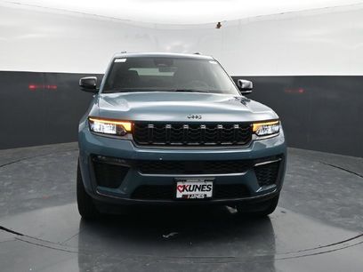New 2027 Jeep Grand Cherokee Limited w/ Limited Altitude Package