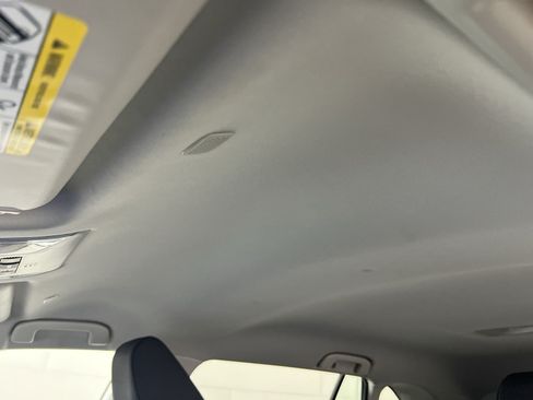 Used 2025 Toyota RAV4 XLE AWD/4WD image 24