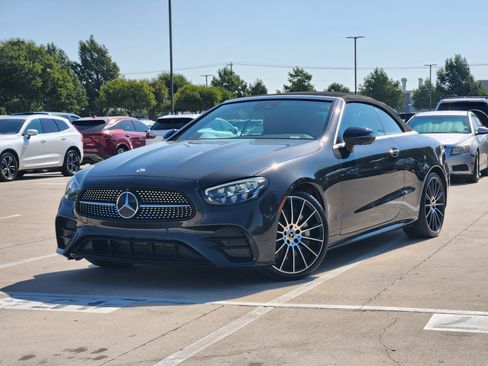 Used 2023 Mercedes-Benz E 450 Cabriolet image 1