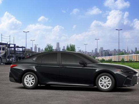 New 2026 Toyota Camry LE w/ Convenience Package FWD image 15