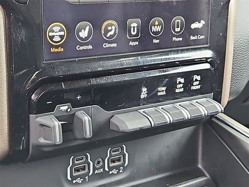 Used 2021 RAM 1500 Laramie image 13