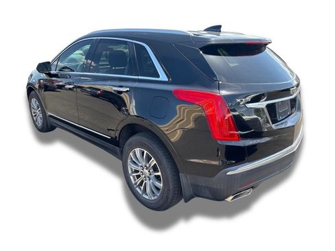 Used 2017 Cadillac XT5 Luxury w/ Driver Awareness Package FWD image 3