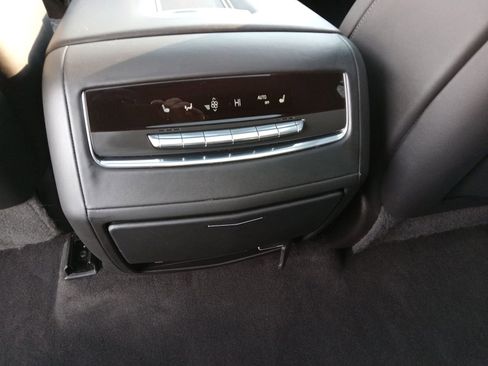 Used 2023 Cadillac Escalade Sport Platinum w/ LPO, ONYX Package image 27