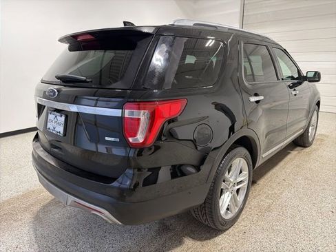 Used 2016 Ford Explorer Limited w/ Equipment Group 301A image 38
